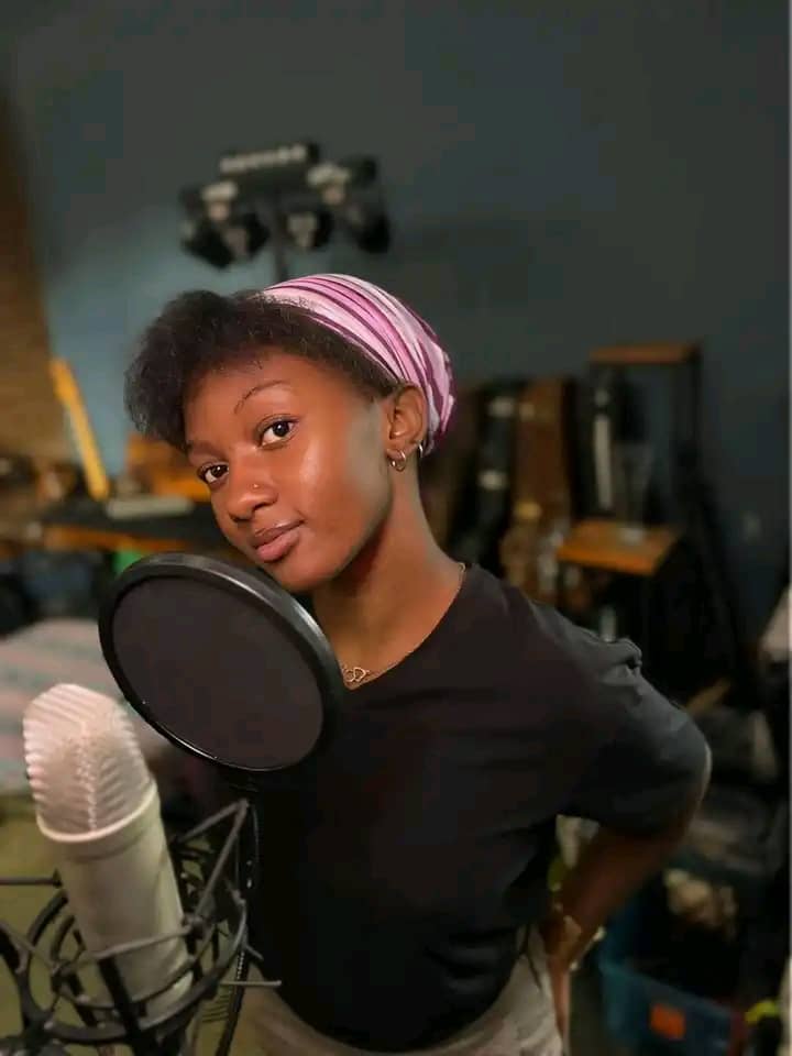 TINK OANA SIGNS WITH PORCH TIMES RECORDS AS SECOND FEMALE ARTIST